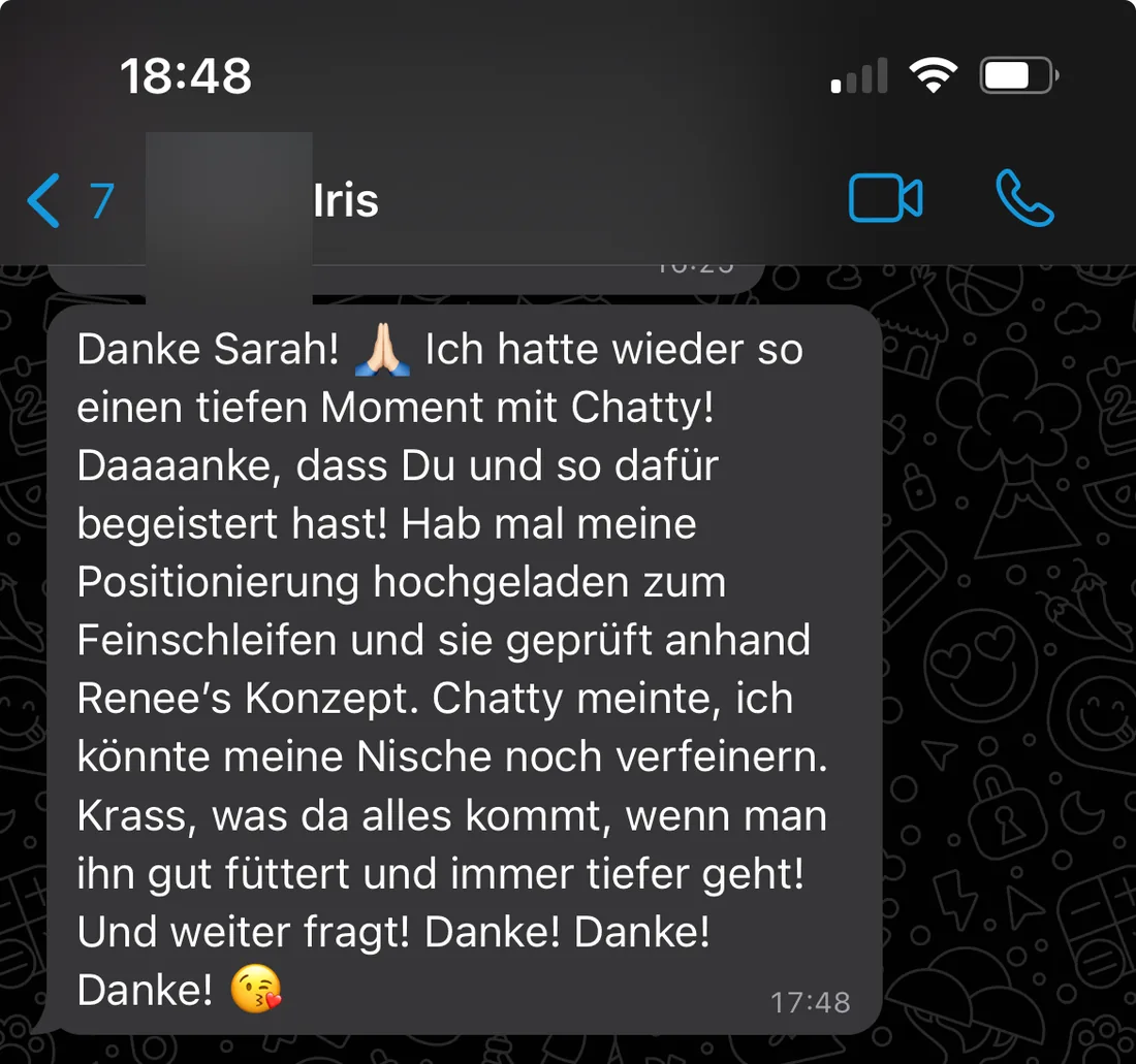 Screenshot: Iris, WhatsApp